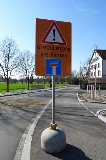 Riehen Kreuzung Weilstrasse Lörracherstrasse neben Fondation Beyeler